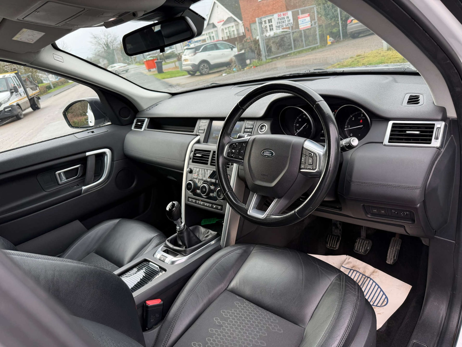 Used Land Rover Discovery Sport 2017 for sale - 77437427: Photo 16