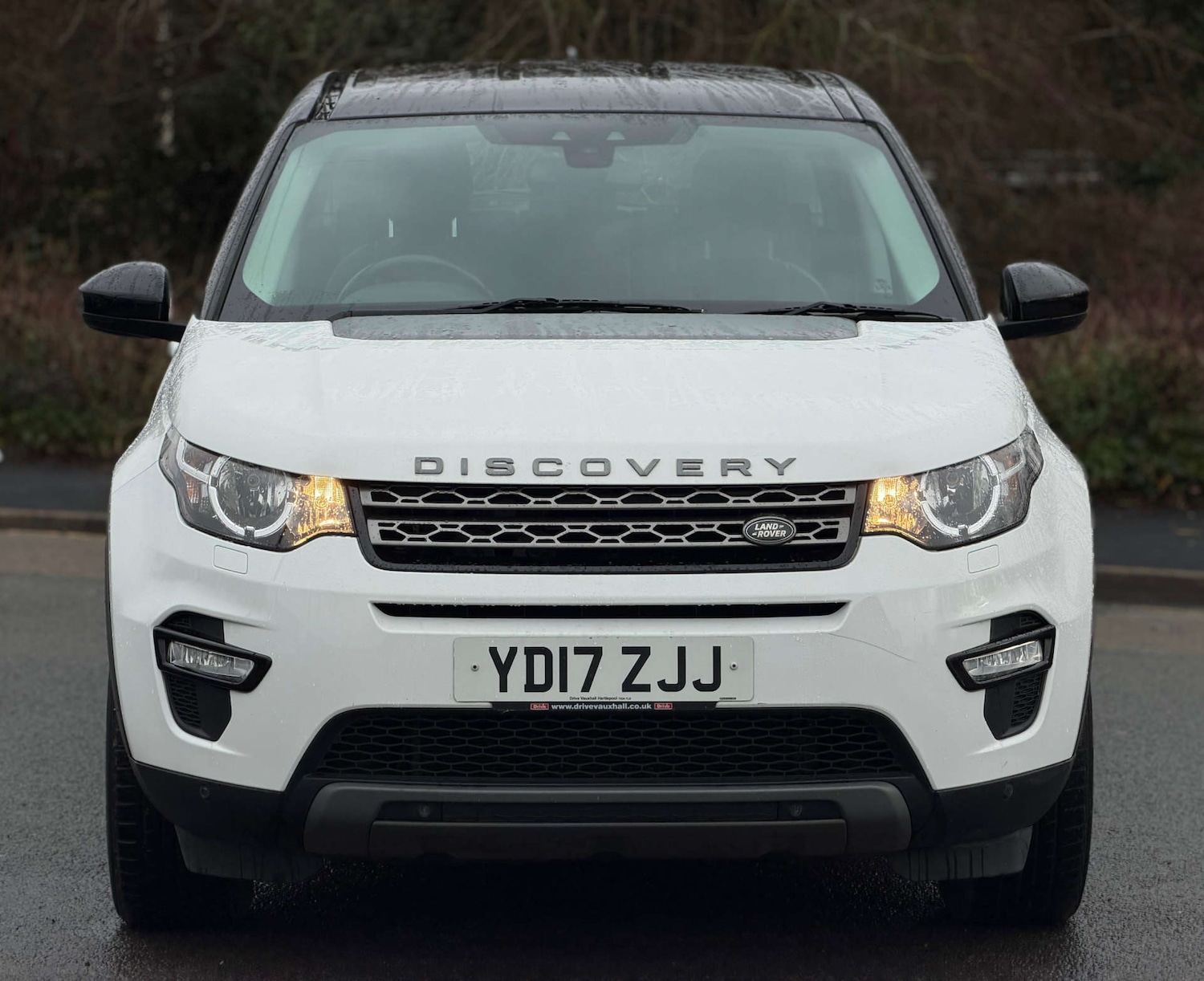 Used Land Rover Discovery Sport 2017 for sale - 77437427: Photo 2