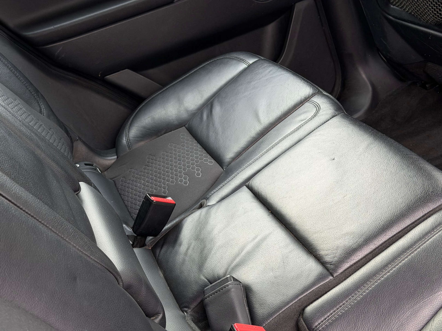 Used Land Rover Discovery Sport 2017 for sale - 77437427: Photo 31