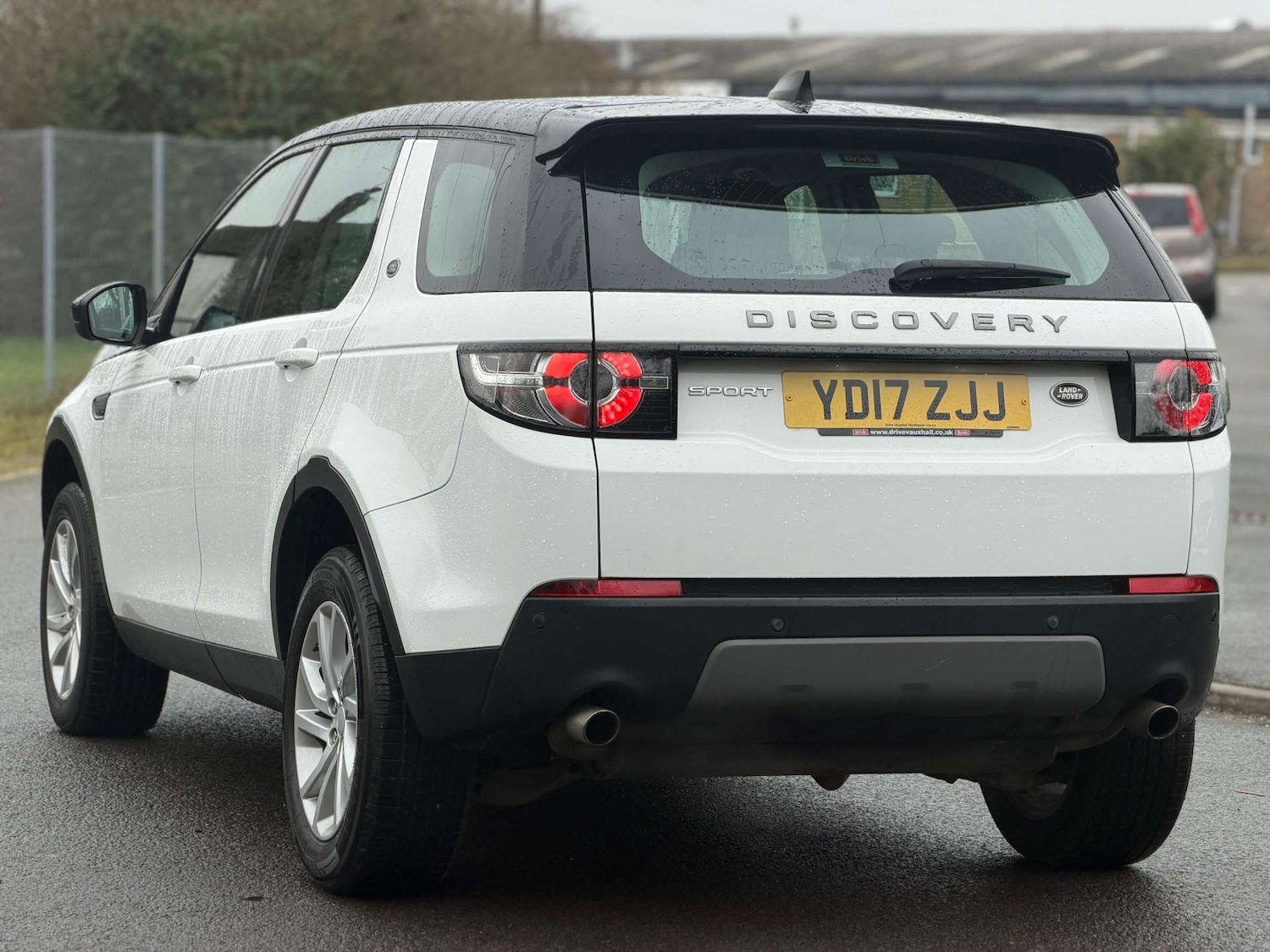 Used Land Rover Discovery Sport 2017 for sale - 77437427: Photo 4