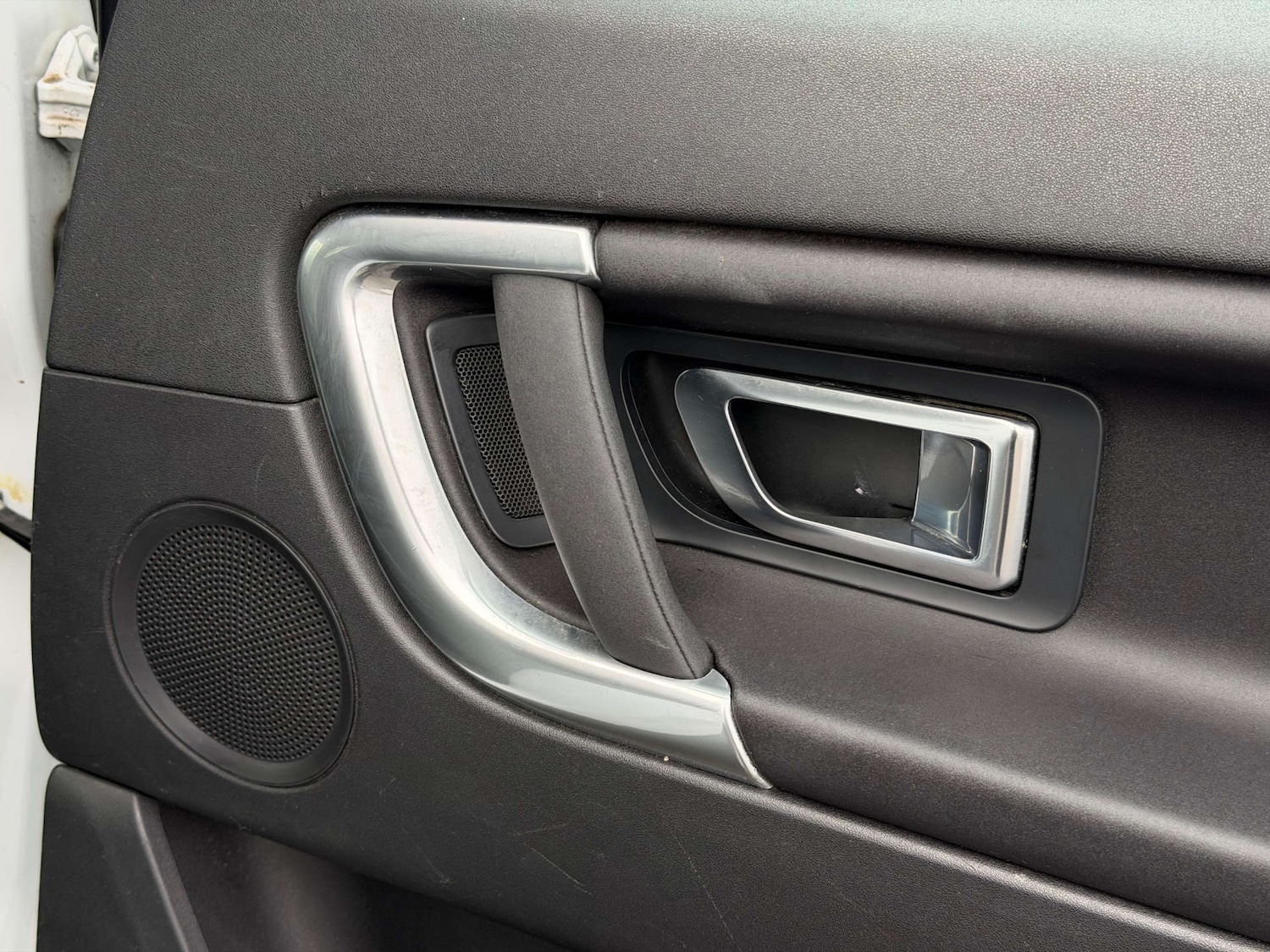 Used Land Rover Discovery Sport 2017 for sale - 77437427: Photo 45