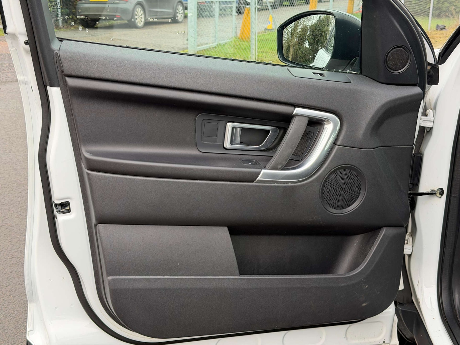 Used Land Rover Discovery Sport 2017 for sale - 77437427: Photo 49