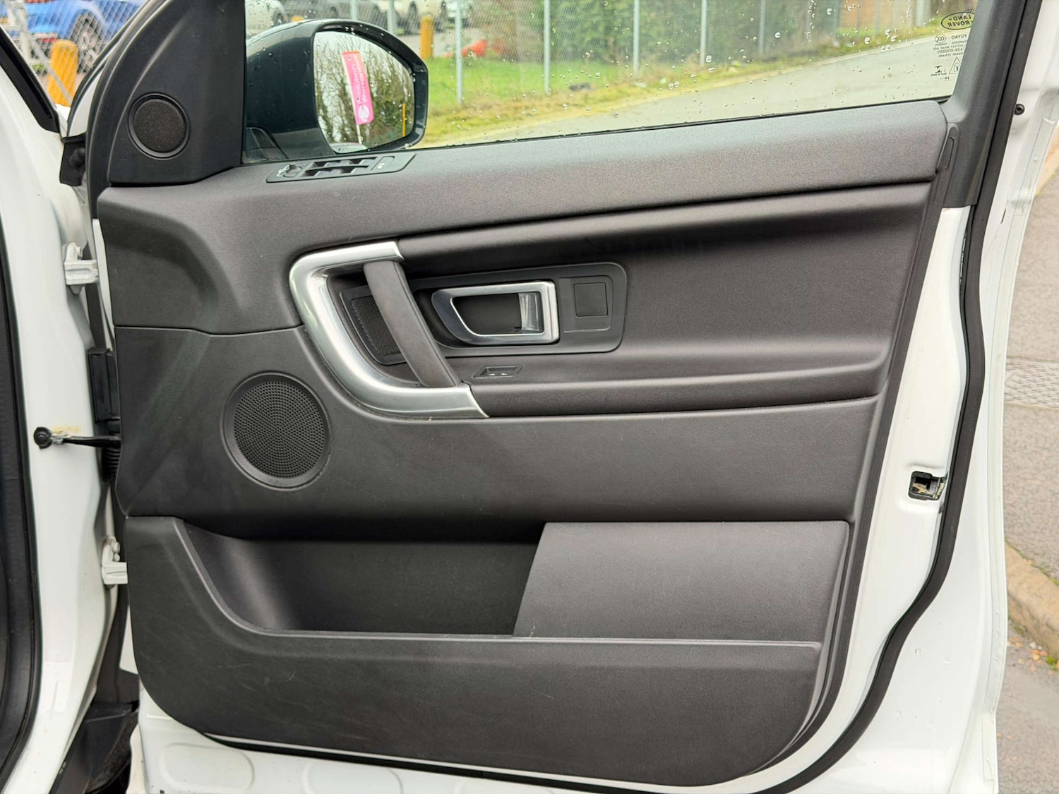 Used Land Rover Discovery Sport 2017 for sale - 77437427: Photo 52