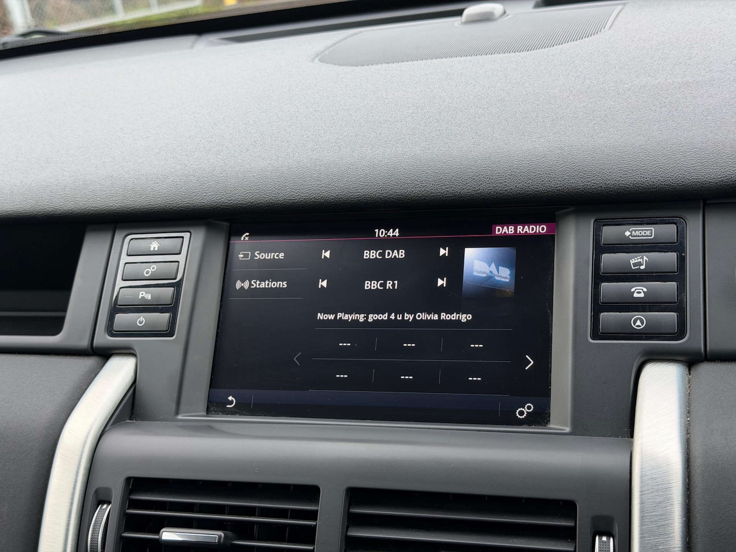 Used Land Rover Discovery Sport 2017 for sale - 77437427: Photo 64