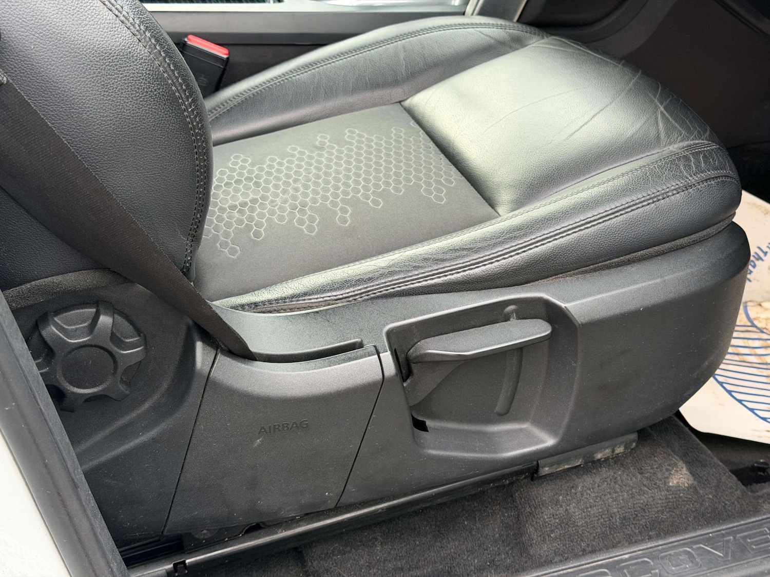 Used Land Rover Discovery Sport 2017 for sale - 77437427: Photo 85