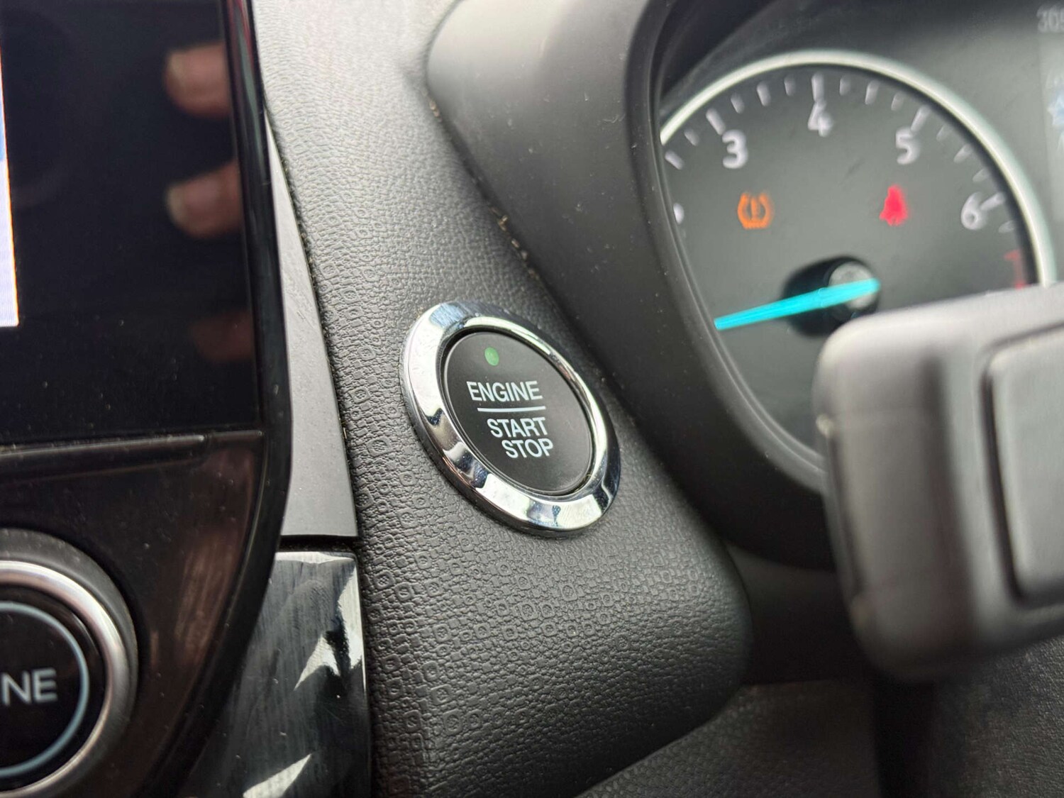 Used Ford Ecosport 2019 for sale - 77437474: Photo 31