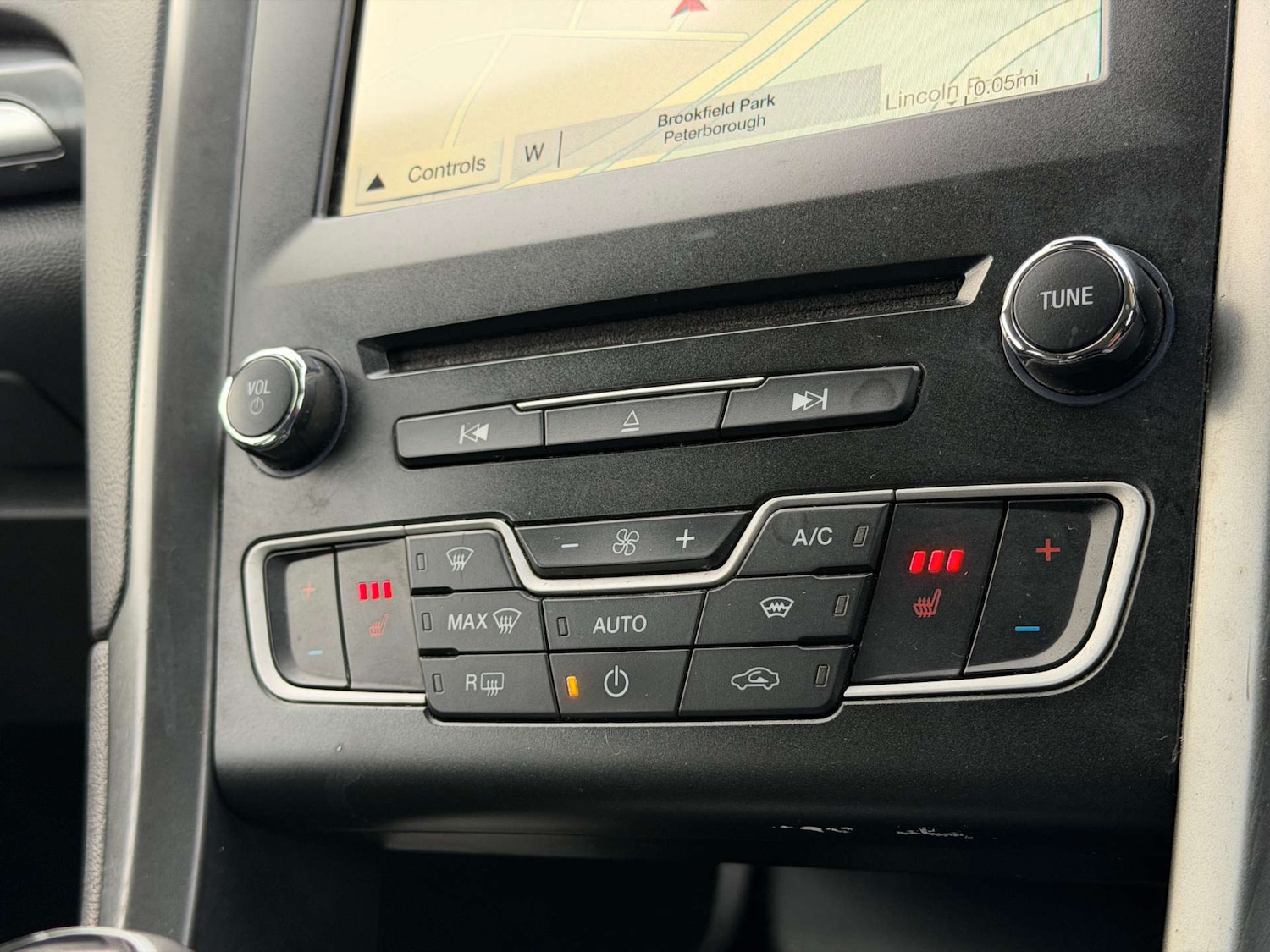 Used Ford Mondeo 2018 for sale - 77437537: Photo 42