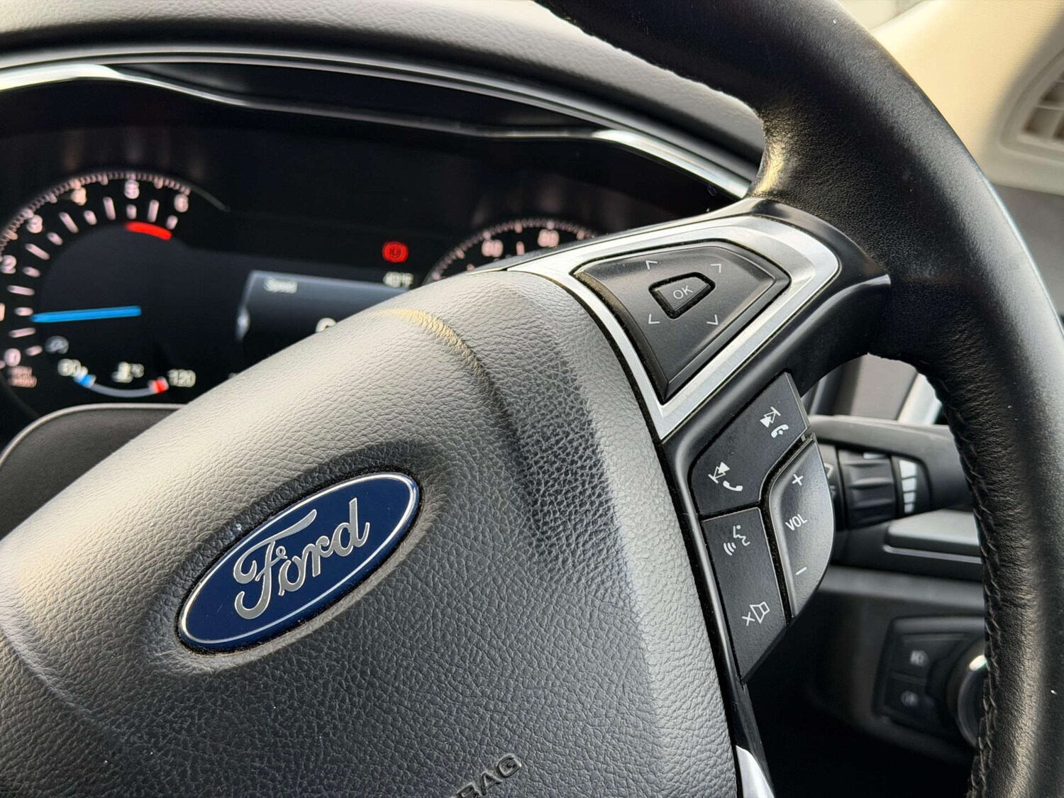 Used Ford Mondeo 2018 for sale - 77437537: Photo 74