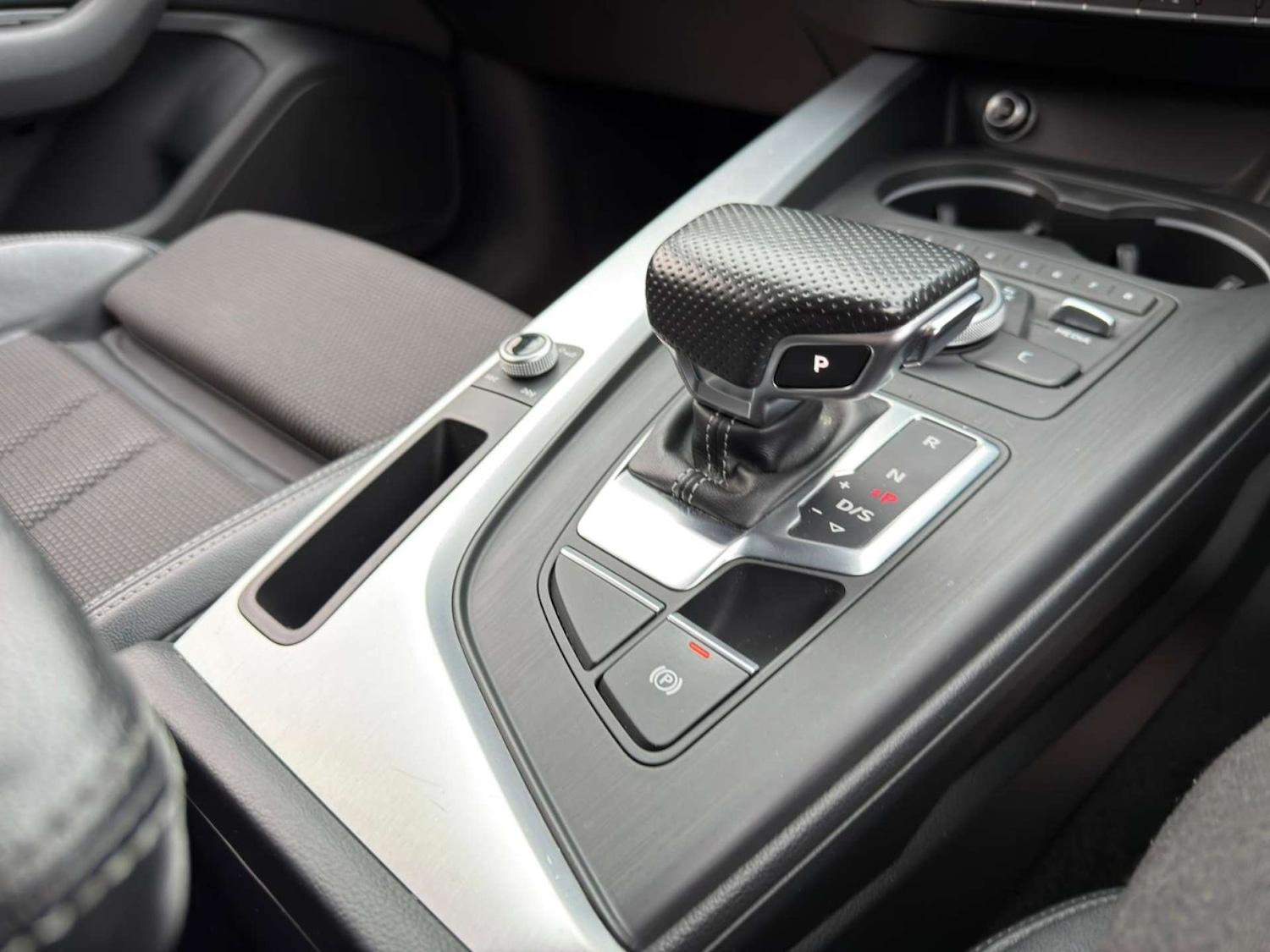 Used Audi A4 2017 for sale - 77437478: Photo 23