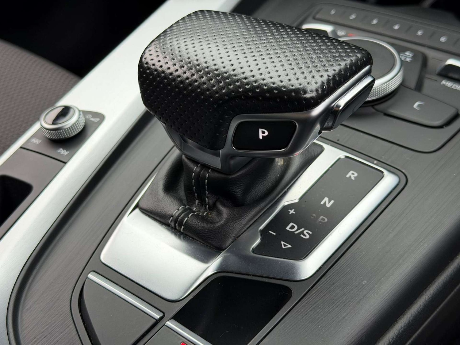 Used Audi A4 2017 for sale - 77437478: Photo 26