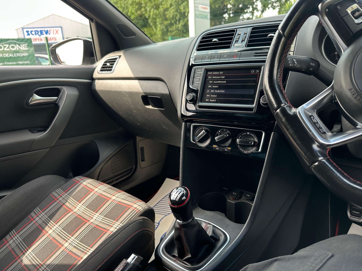 Used Volkswagen Polo 2016 for sale - 77437660: Photo 23