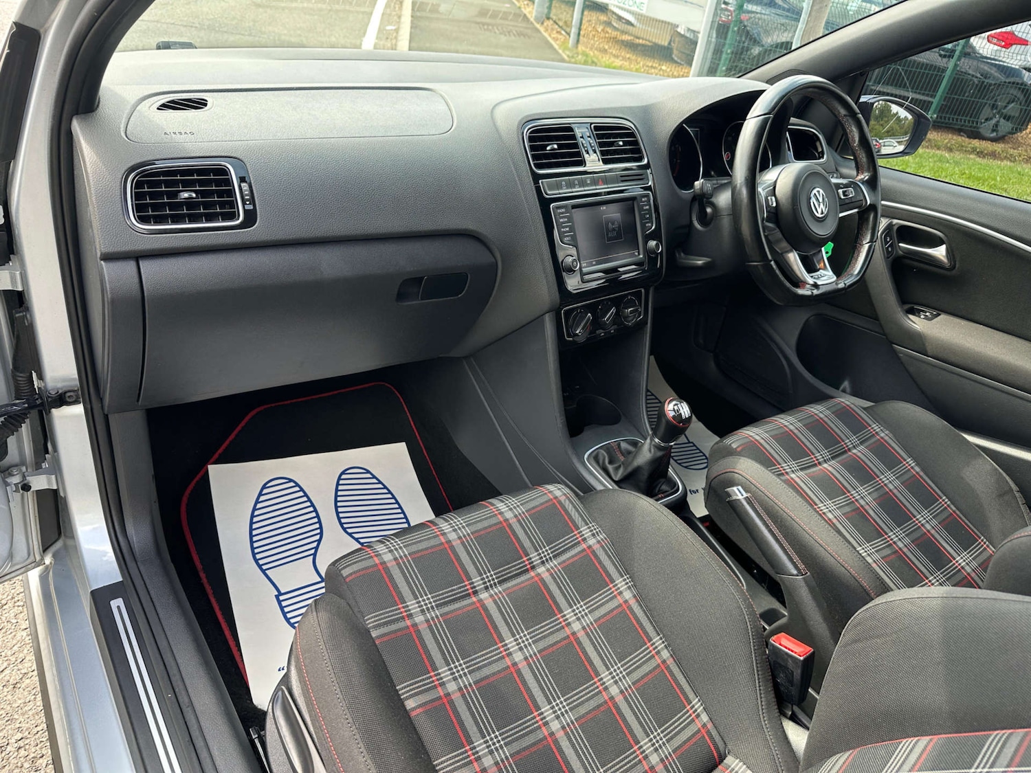 Used Volkswagen Polo 2016 for sale - 77437660: Photo 29