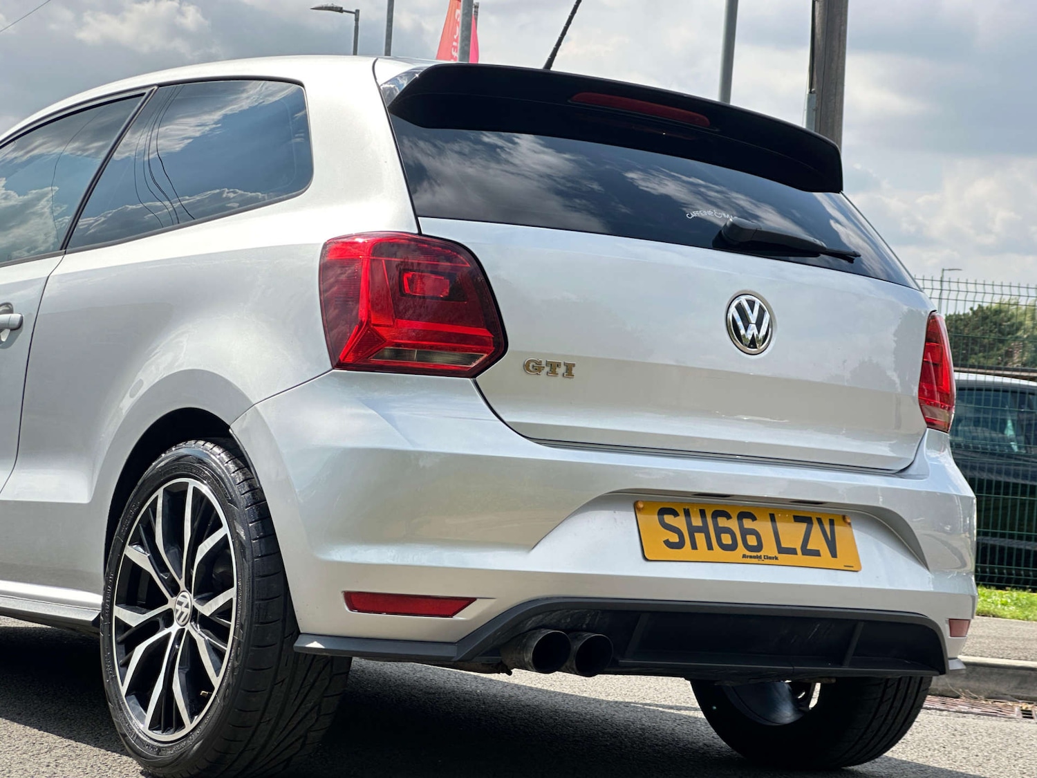 Used Volkswagen Polo 2016 for sale - 77437660: Photo 7