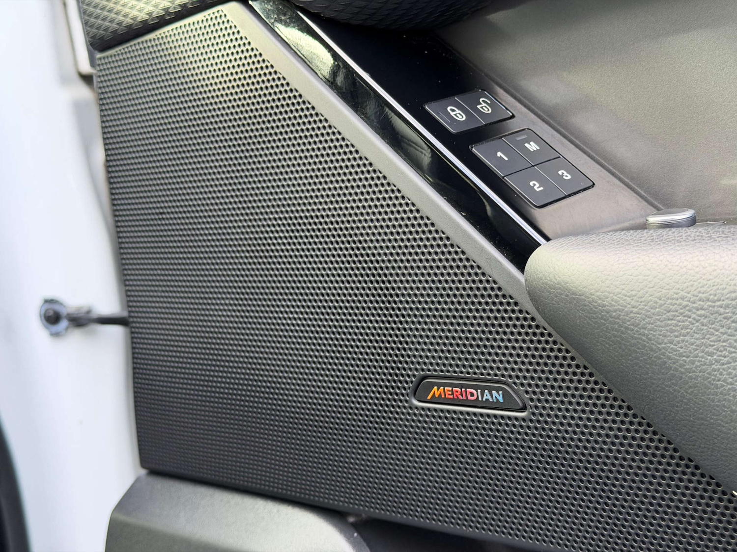 Used Land Rover Range Rover Velar 2020 for sale - 77437500: Photo 47