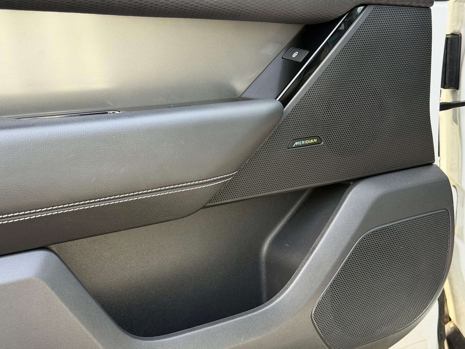 Used Land Rover Range Rover Velar 2020 for sale - 77437500: Photo 49