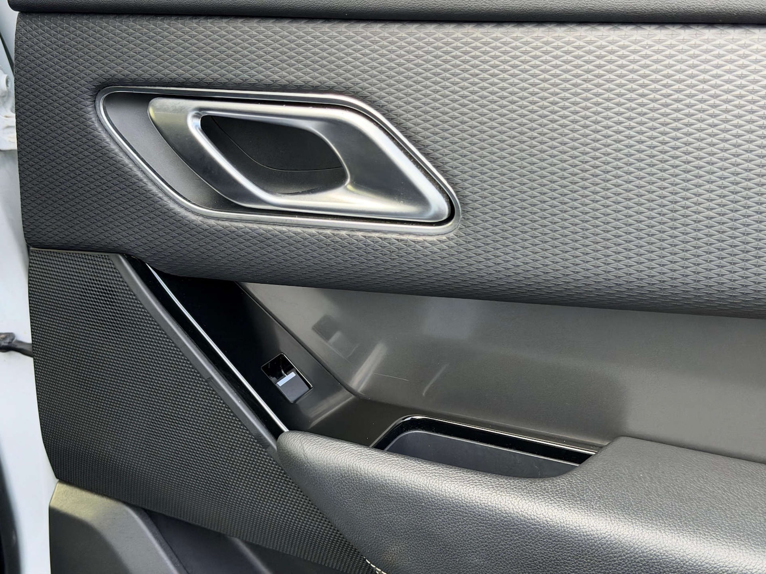 Used Land Rover Range Rover Velar 2020 for sale - 77437500: Photo 54