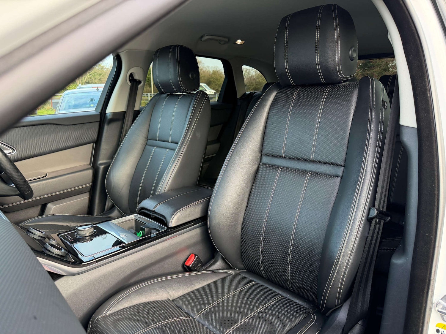 Used Land Rover Range Rover Velar 2020 for sale - 77437500: Photo 87