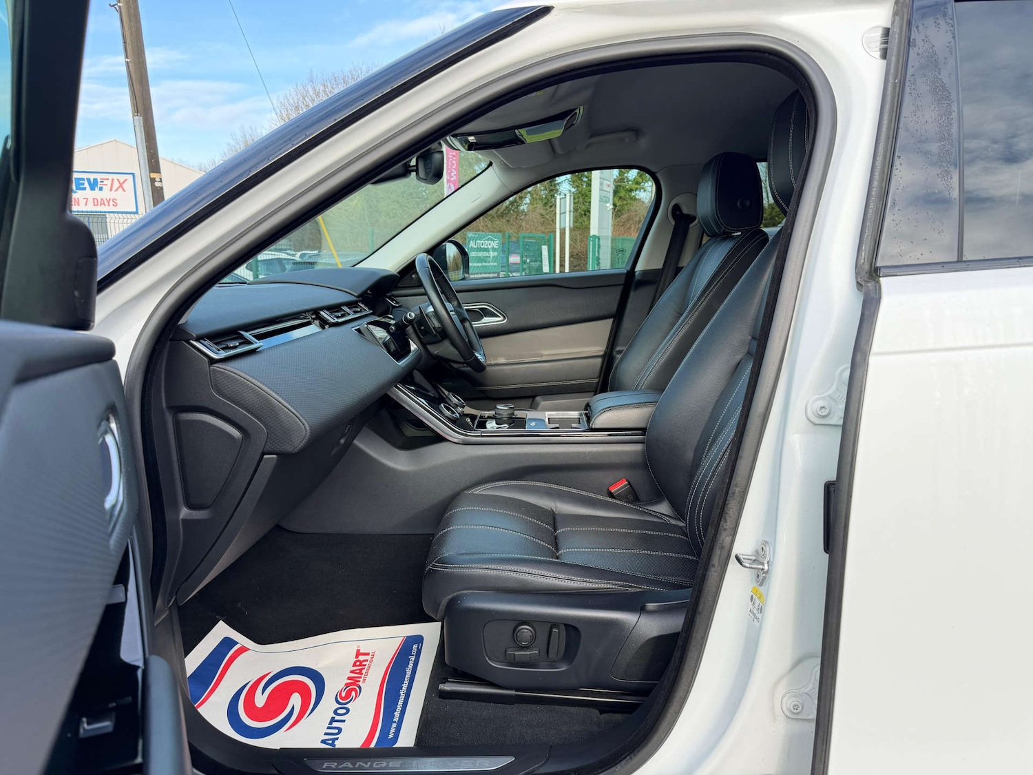 Used Land Rover Range Rover Velar 2020 for sale - 77437500: Photo 88