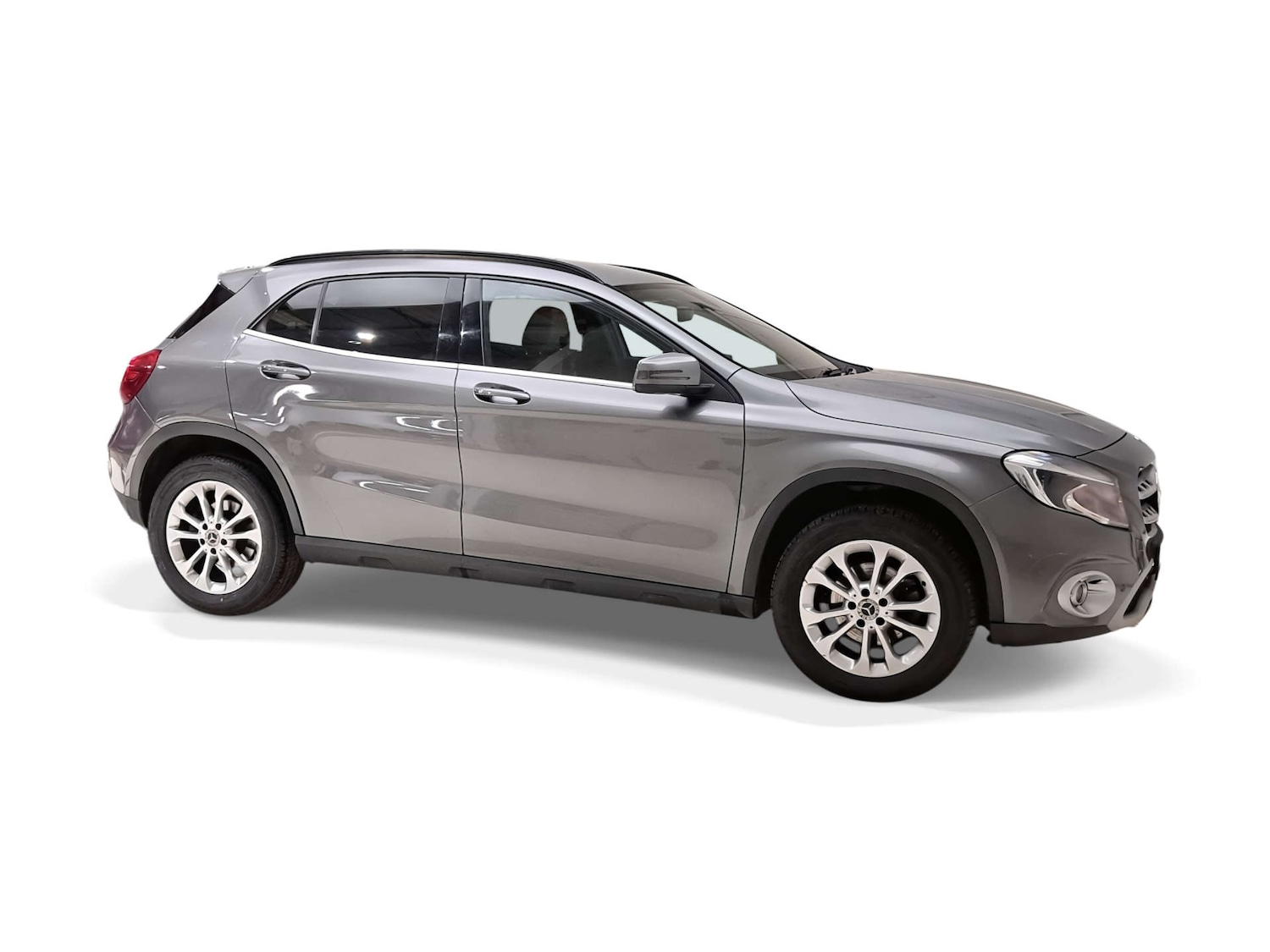 Used Mercedes-Benz GLA 2018 for sale - 78083447: Photo 2