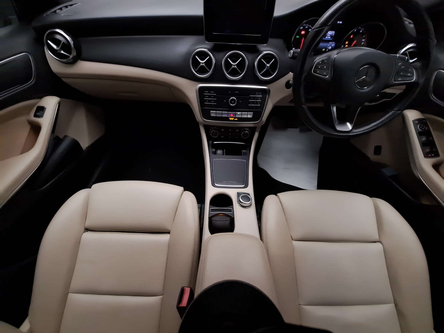 Used Mercedes-Benz GLA 2018 for sale - 78083447: Photo 9