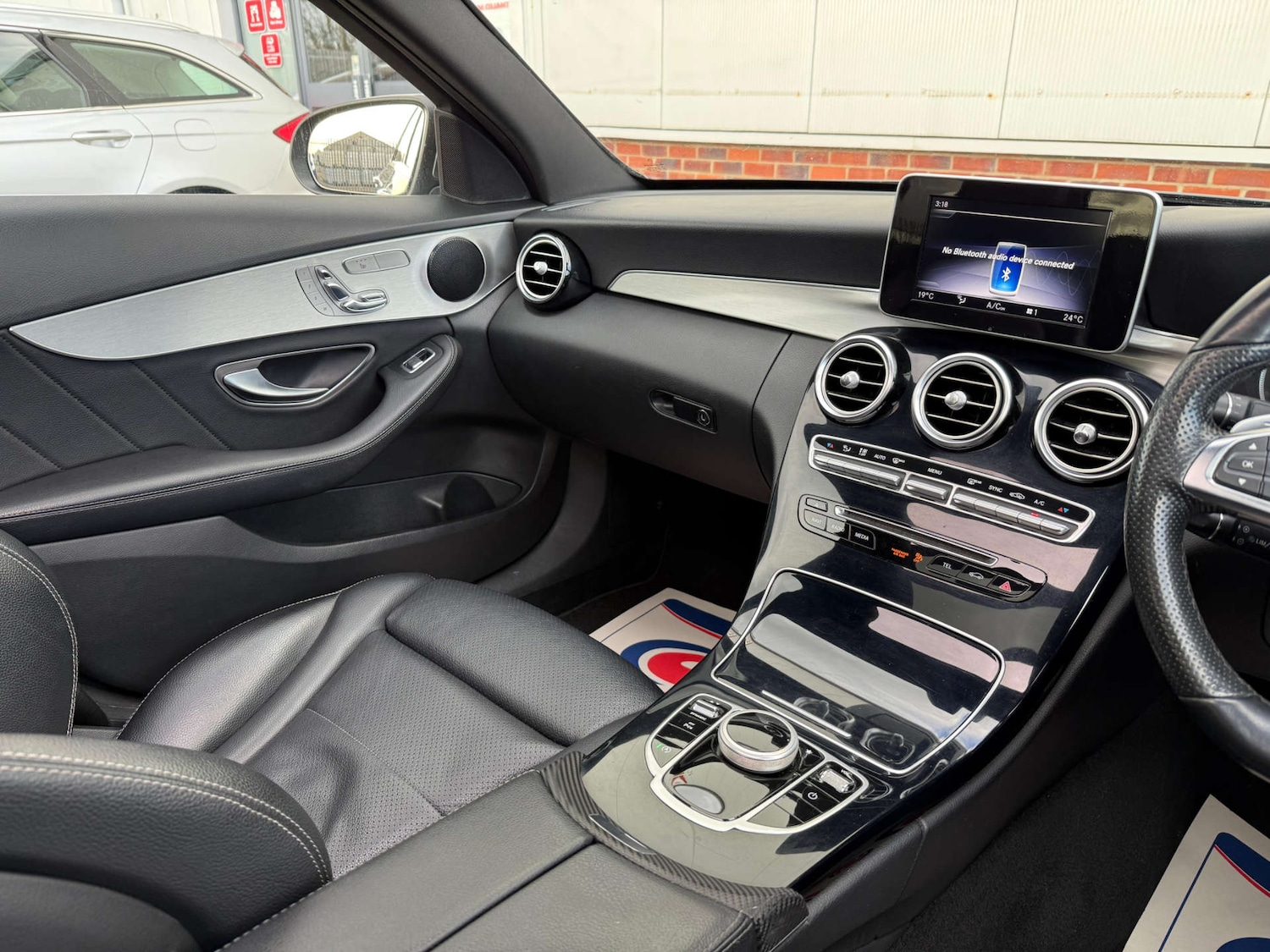 Used Mercedes-Benz C Class 2018 for sale - 77437505: Photo 19