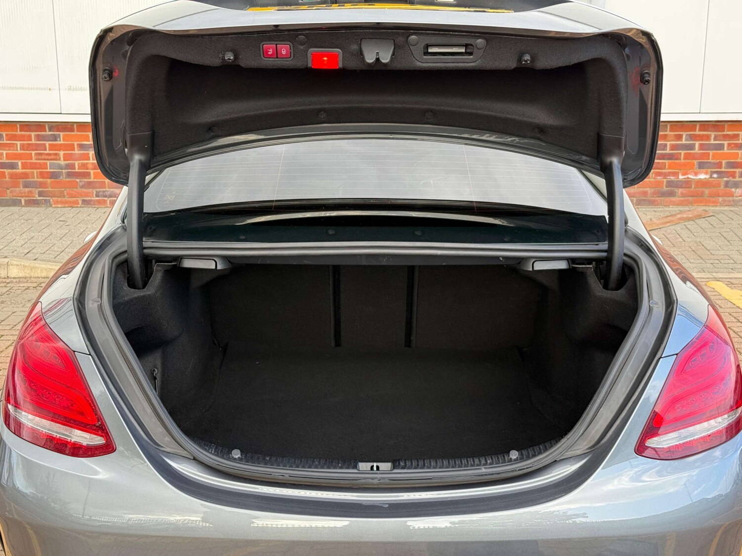 Used Mercedes-Benz C Class 2018 for sale - 77437505: Photo 65