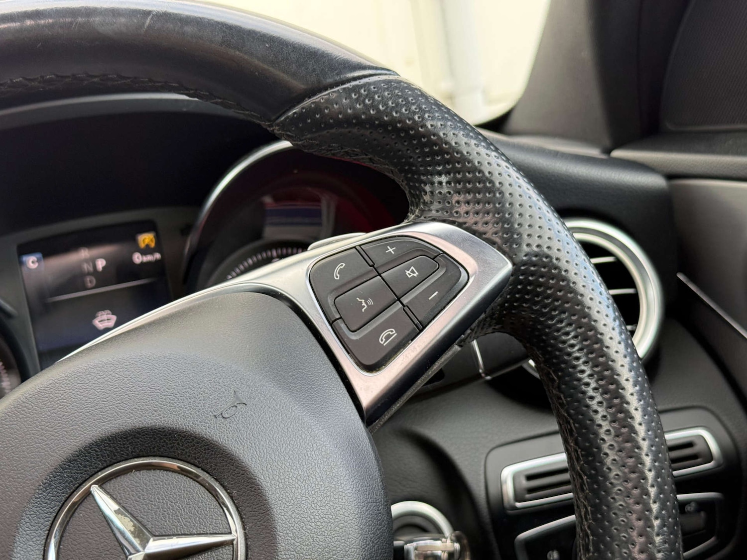 Used Mercedes-Benz C Class 2018 for sale - 77437505: Photo 68