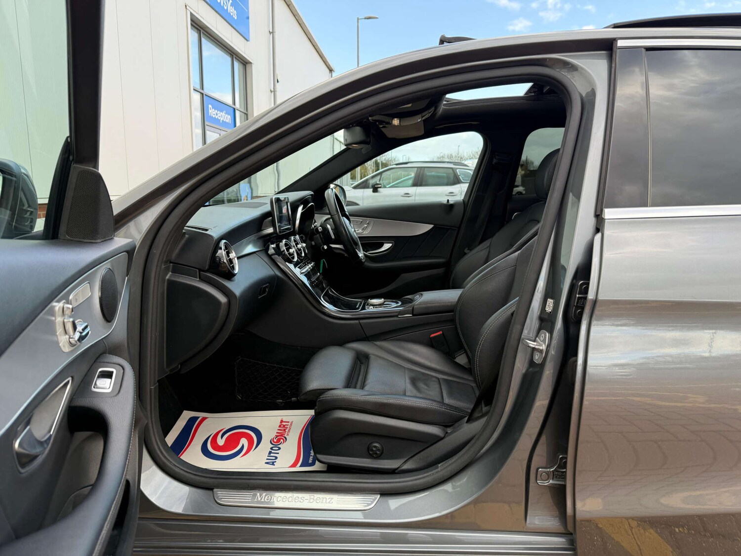 Used Mercedes-Benz C Class 2018 for sale - 77437505: Photo 70