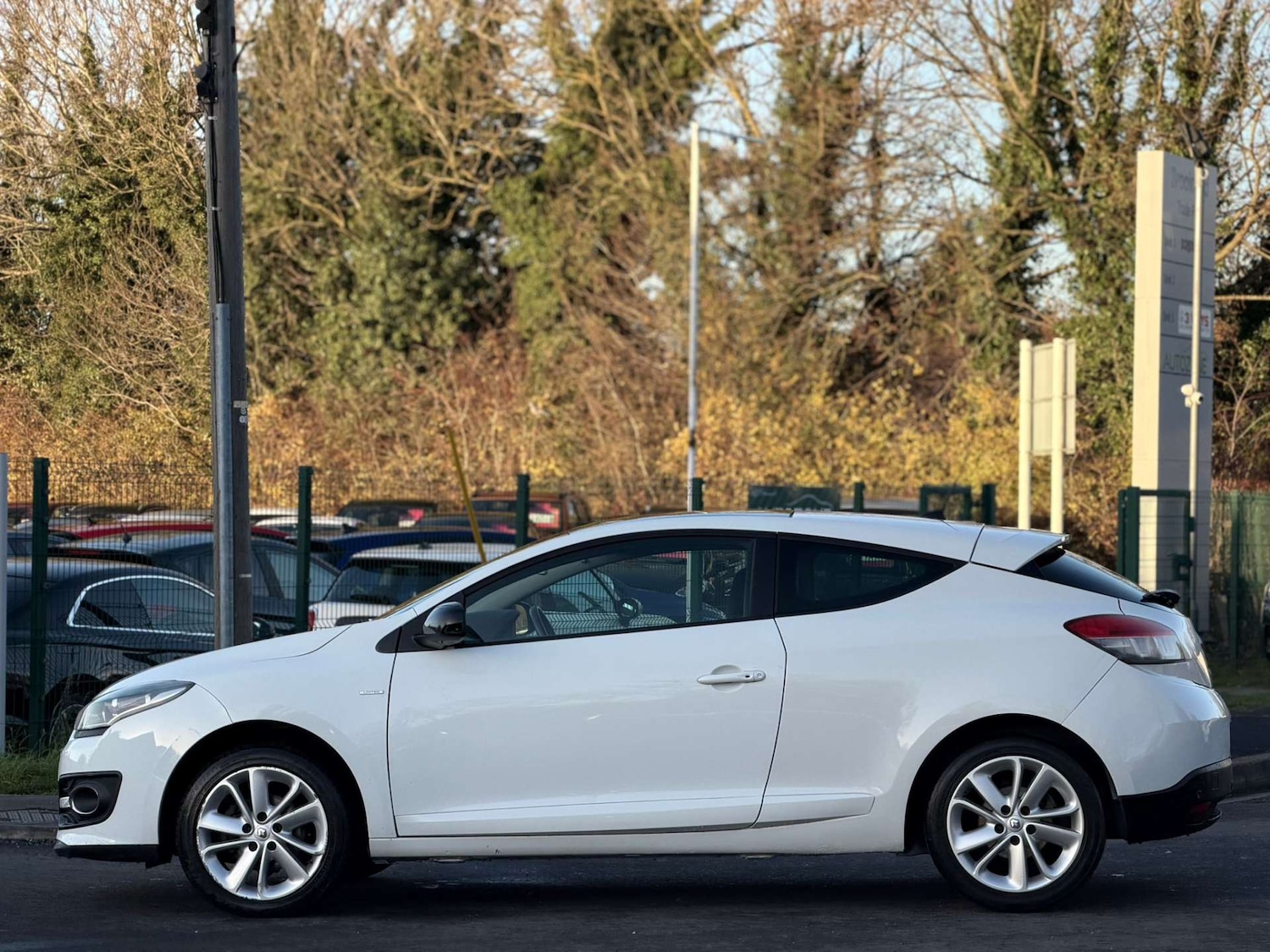 Used Renault Megane 2015 for sale - 77437446: Photo 10
