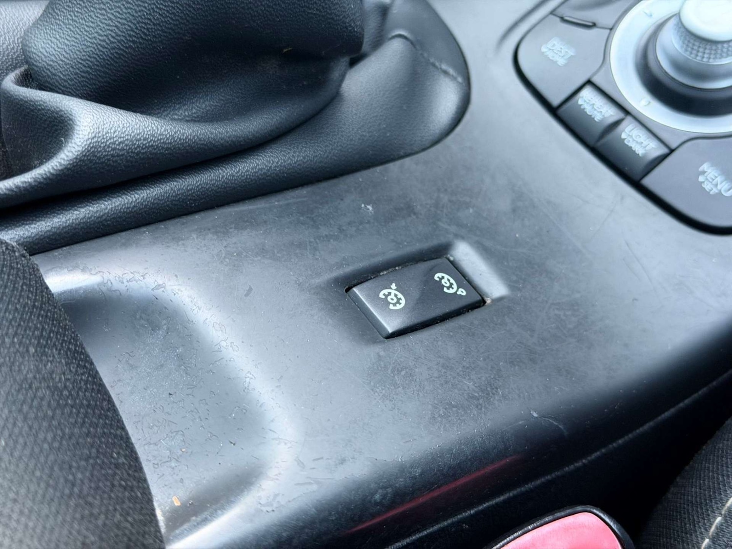 Used Renault Megane 2015 for sale - 77437446: Photo 33