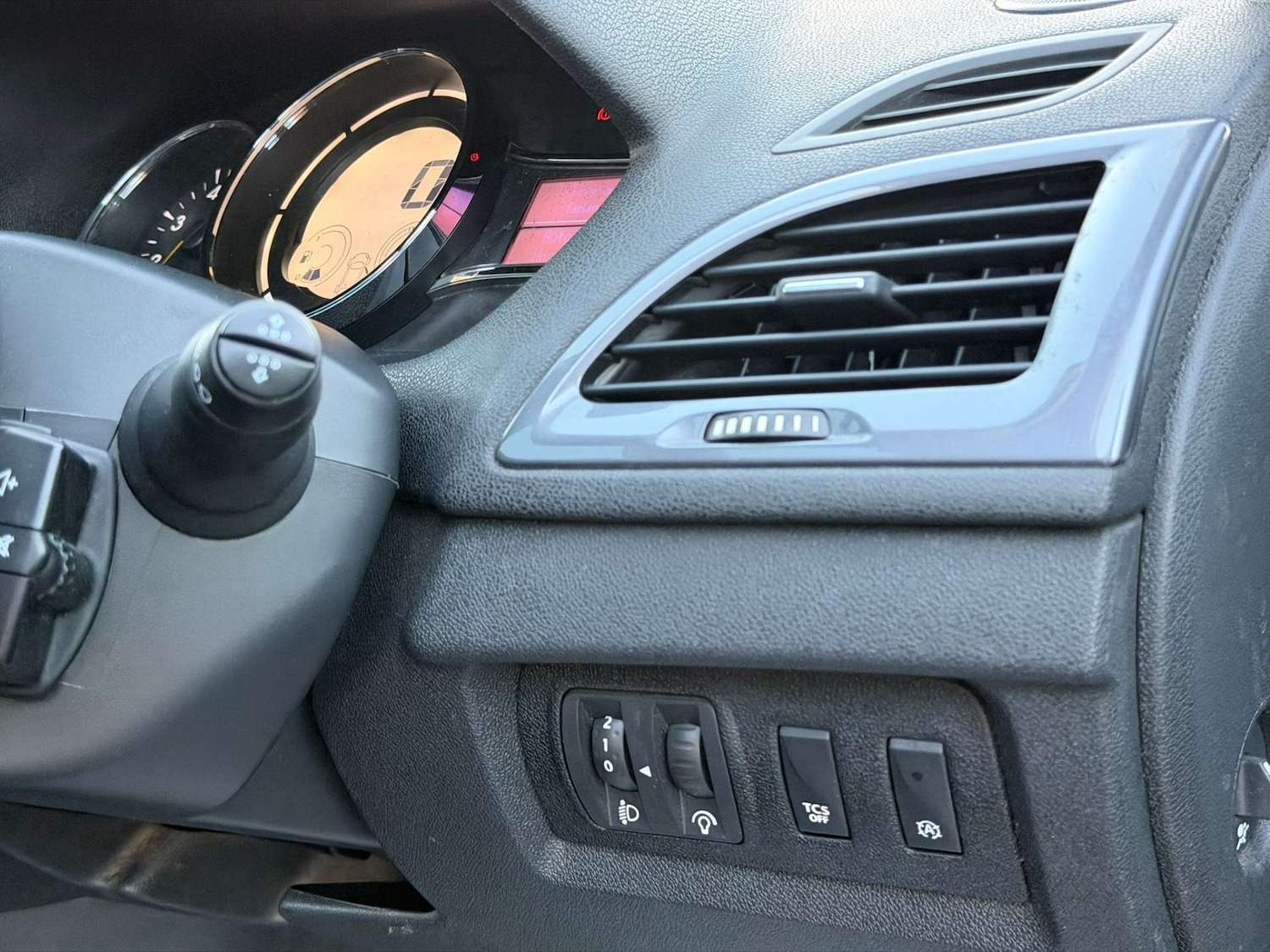 Used Renault Megane 2015 for sale - 77437446: Photo 40