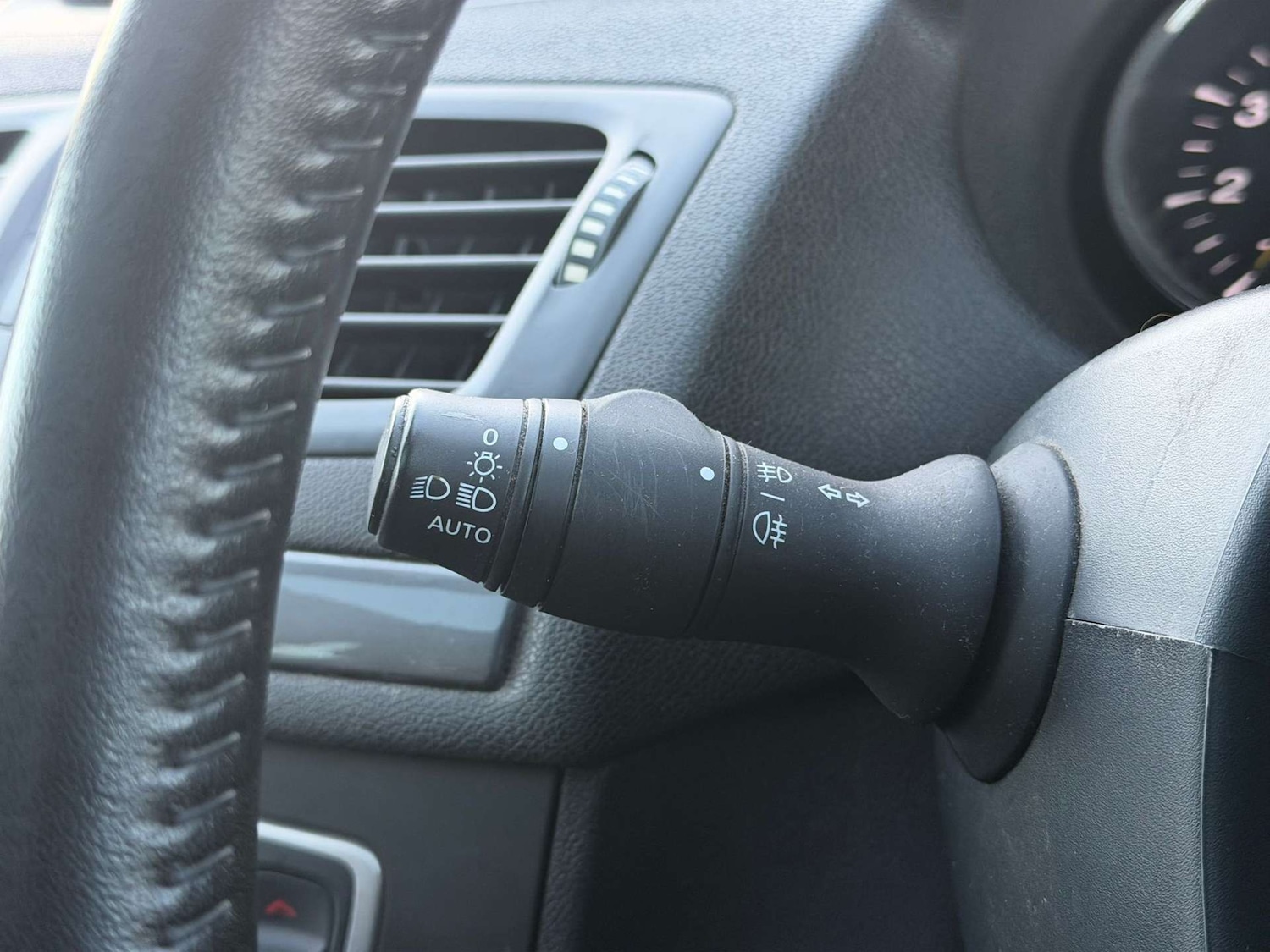 Used Renault Megane 2015 for sale - 77437446: Photo 41