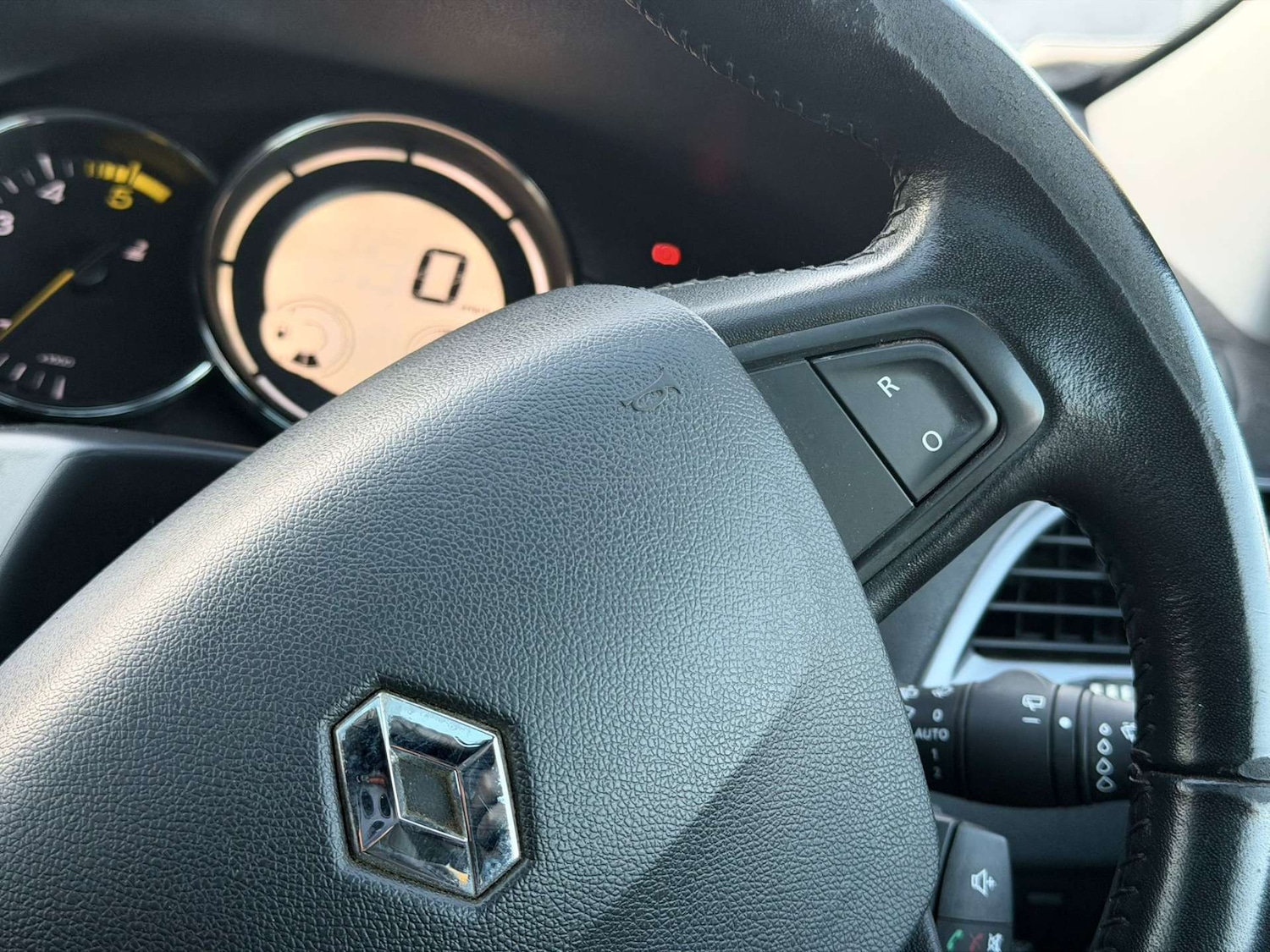 Used Renault Megane 2015 for sale - 77437446: Photo 70