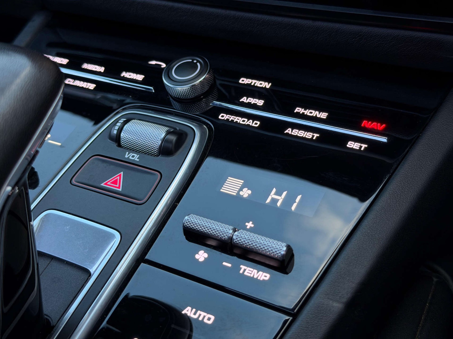 Used Porsche Cayenne 2018 for sale - 77437519: Photo 28