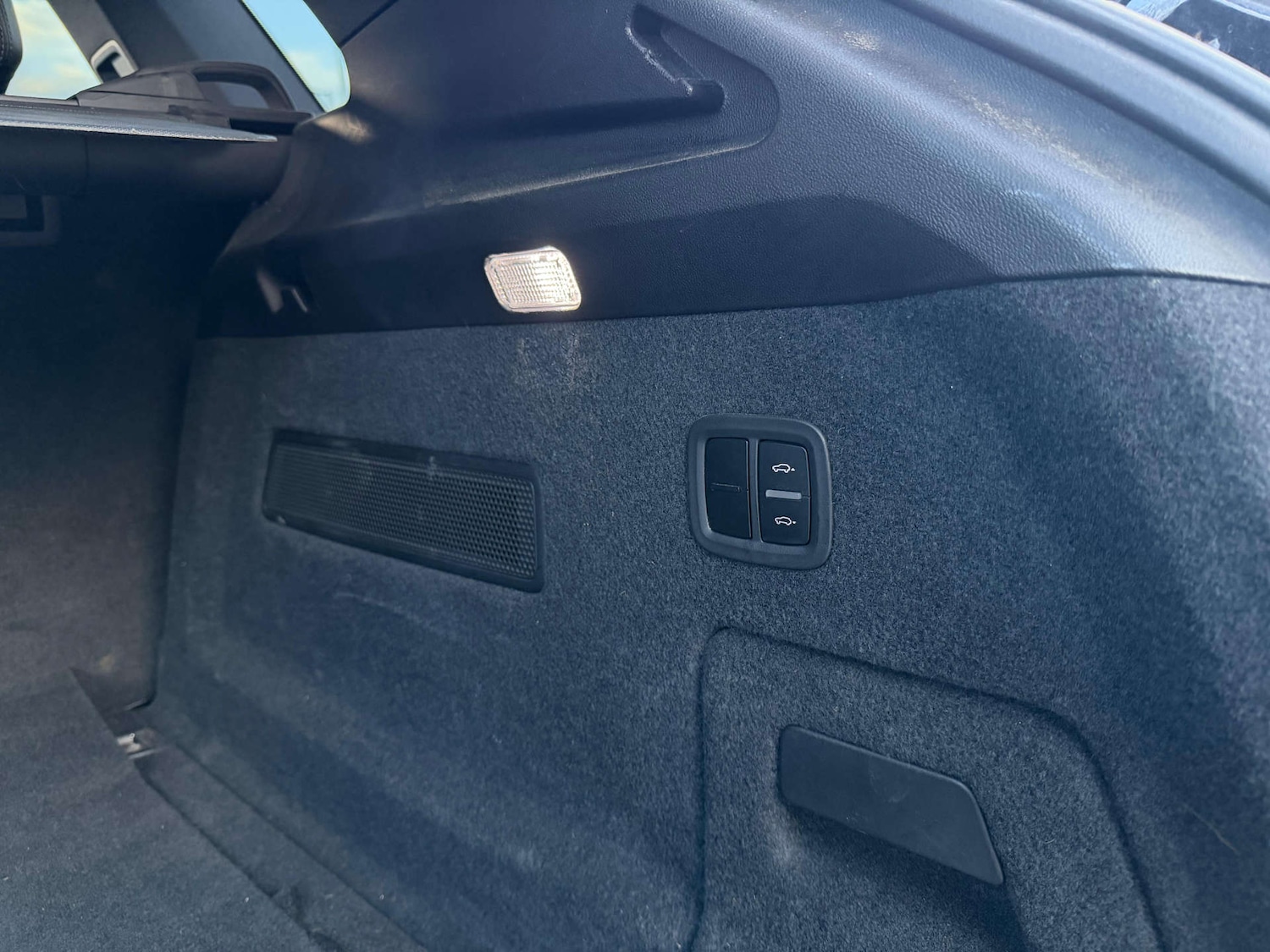 Used Porsche Cayenne 2018 for sale - 77437519: Photo 46