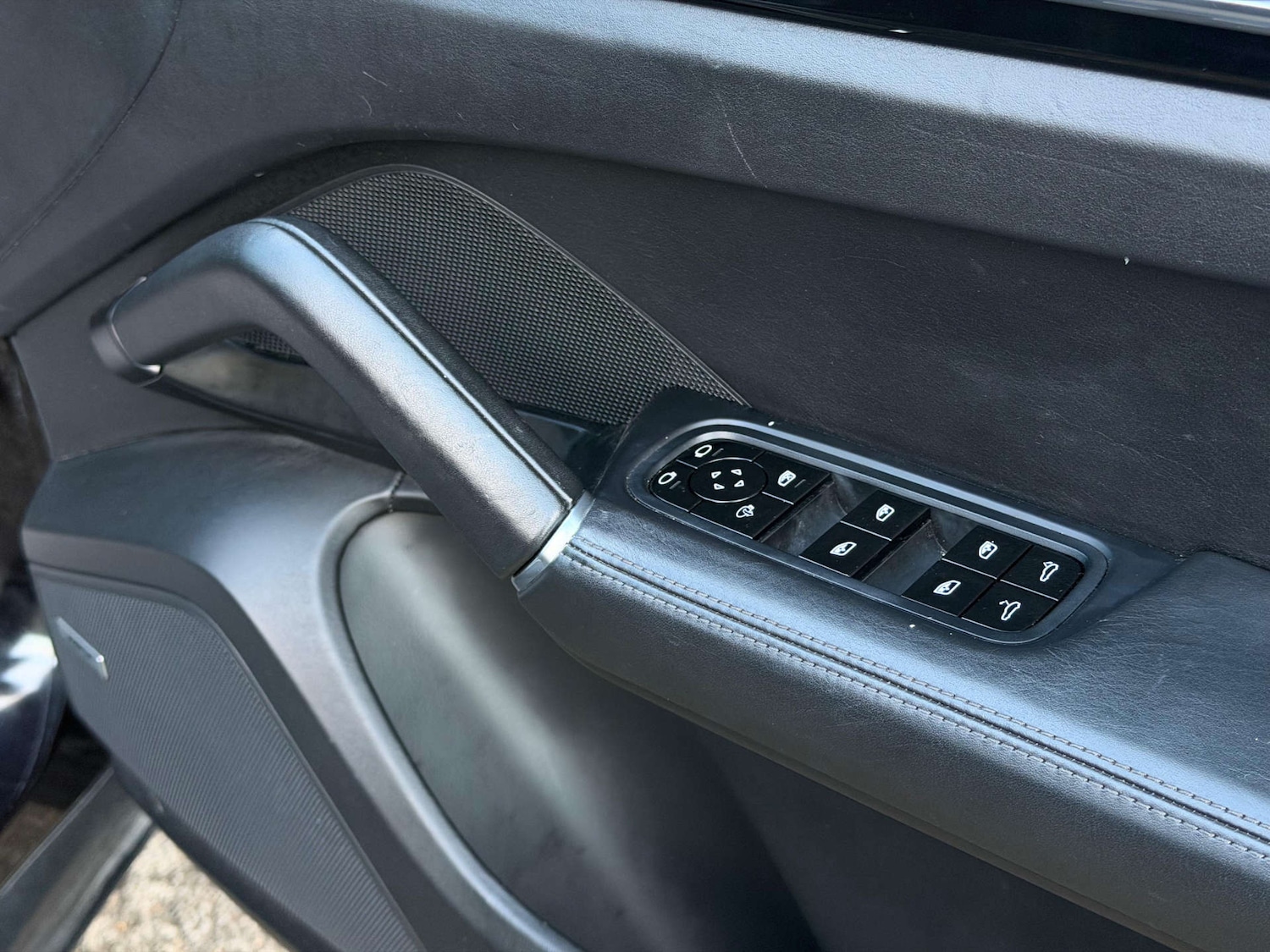 Used Porsche Cayenne 2018 for sale - 77437519: Photo 49