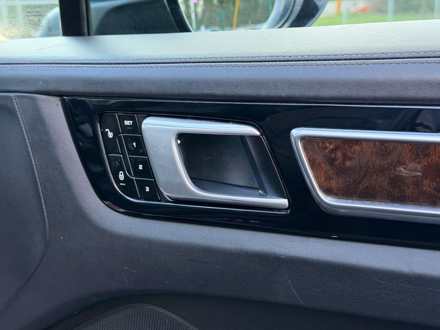 Used Porsche Cayenne 2018 for sale - 77437519: Photo 97