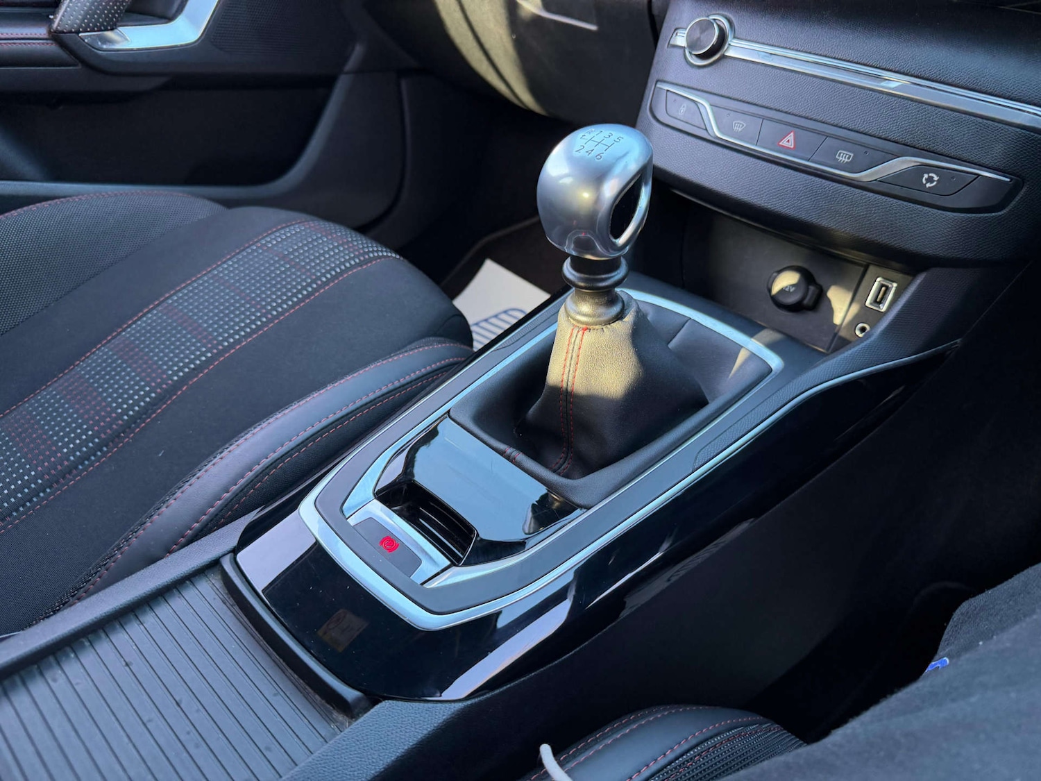 Used Peugeot 308 2016 for sale - 77437626: Photo 23