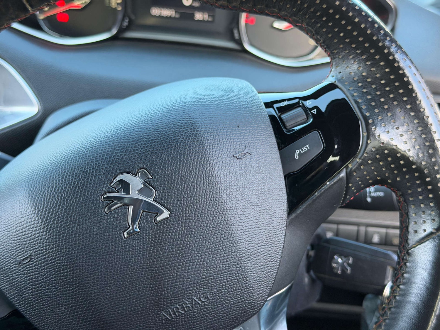 Used Peugeot 308 2016 for sale - 77437626: Photo 35