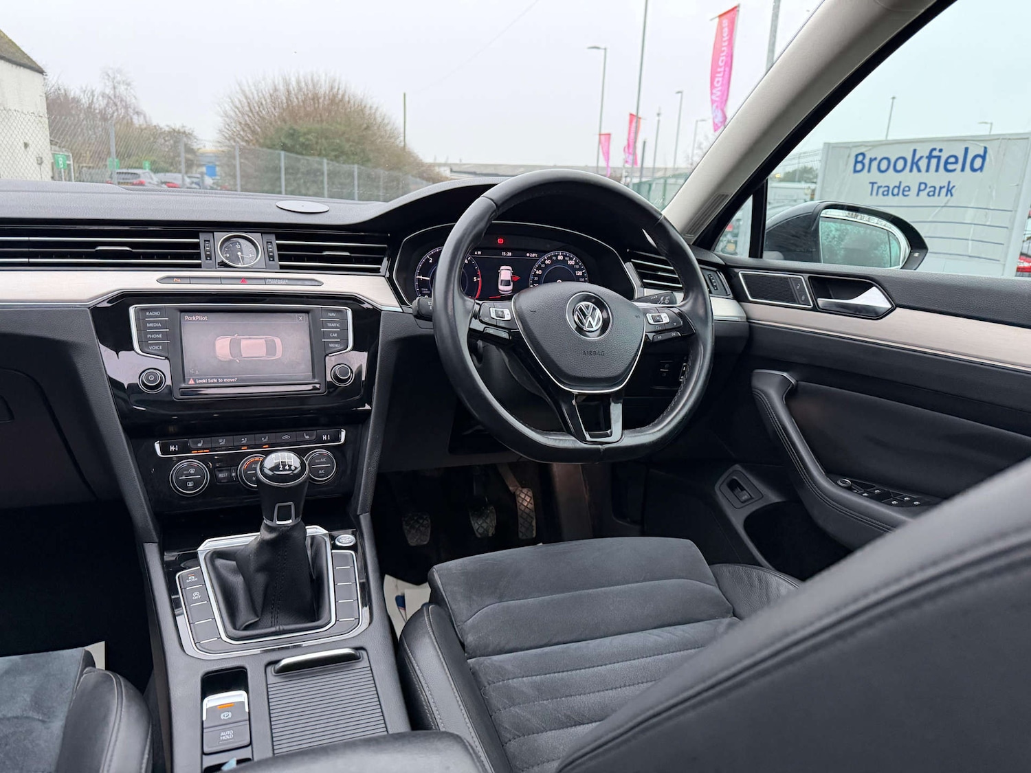 Used Volkswagen Passat 2016 for sale - 77437452: Photo 25