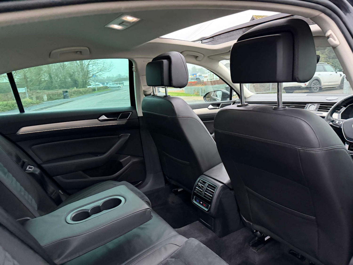 Used Volkswagen Passat 2016 for sale - 77437452: Photo 38