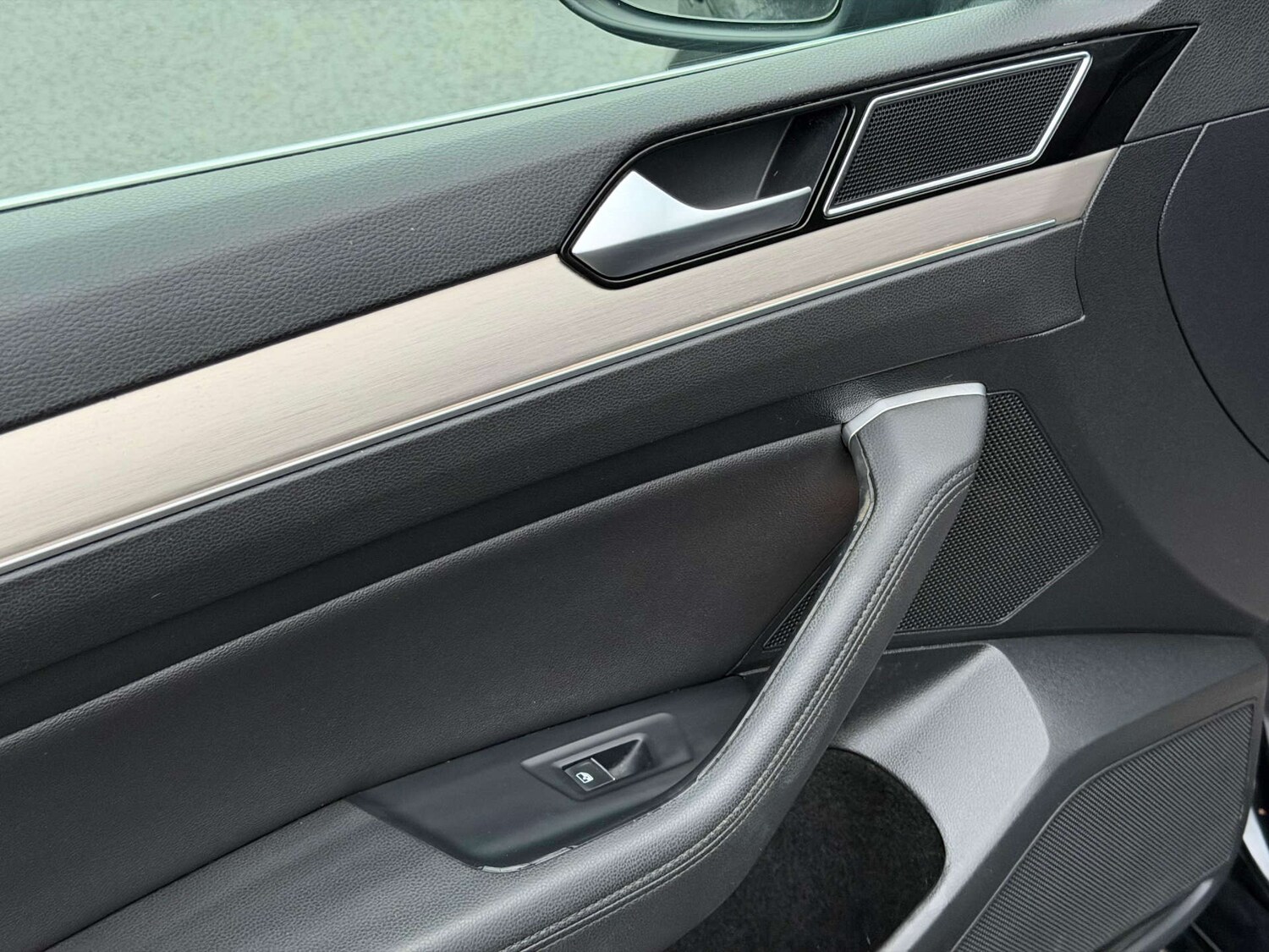 Used Volkswagen Passat 2016 for sale - 77437452: Photo 43