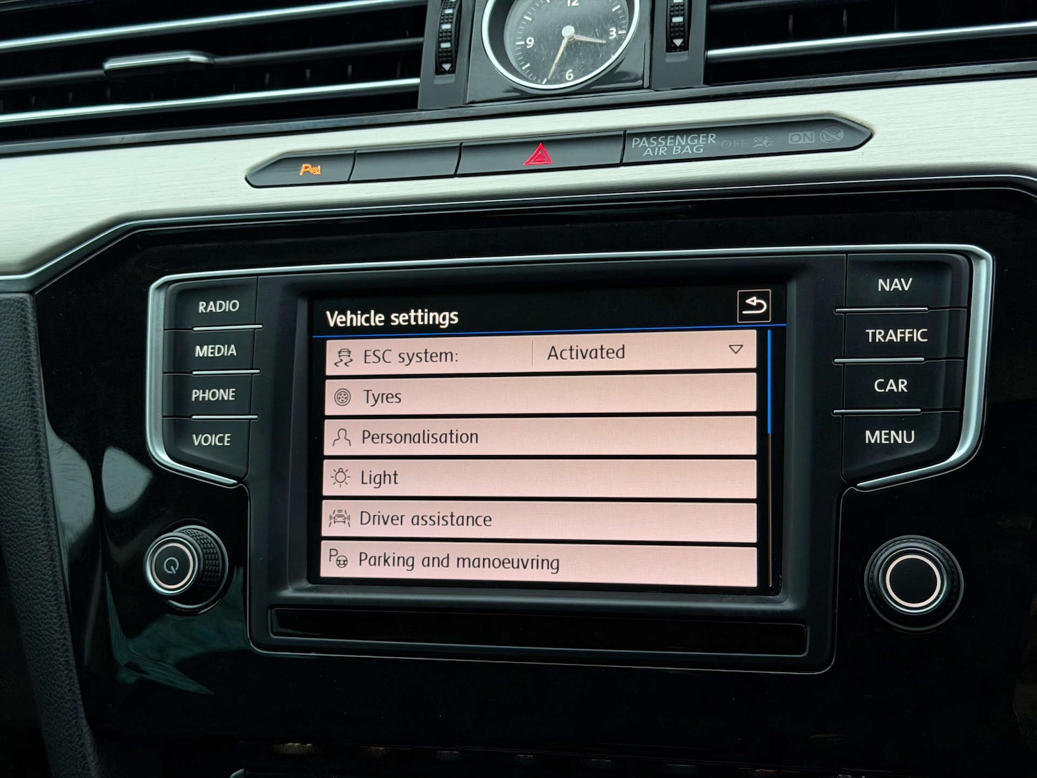 Used Volkswagen Passat 2016 for sale - 77437452: Photo 61