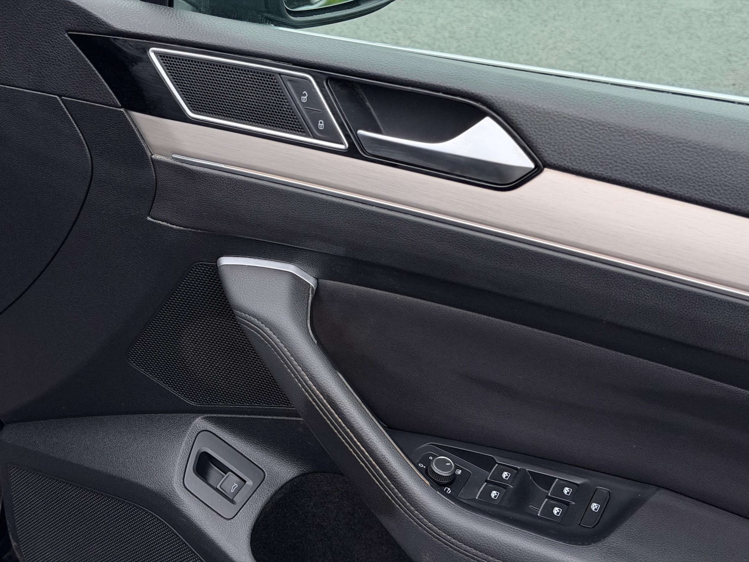 Used Volkswagen Passat 2016 for sale - 77437452: Photo 99