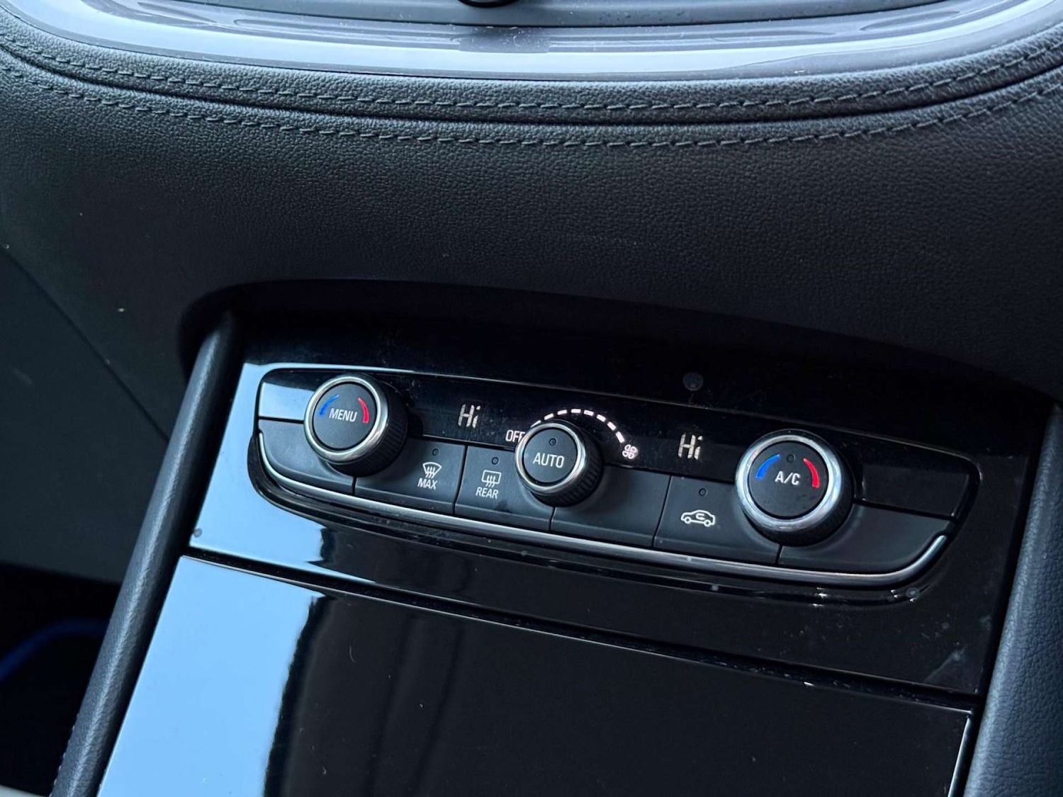 Used Vauxhall Grandland X 2018 for sale - 77437643: Photo 34