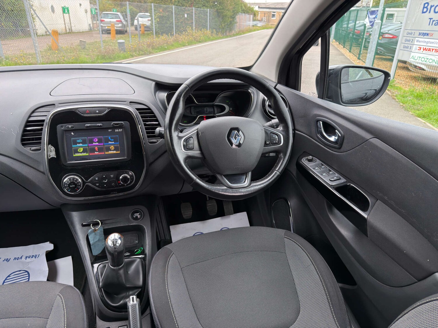 Used Renault Captur 2017 for sale - 77437727: Photo 31