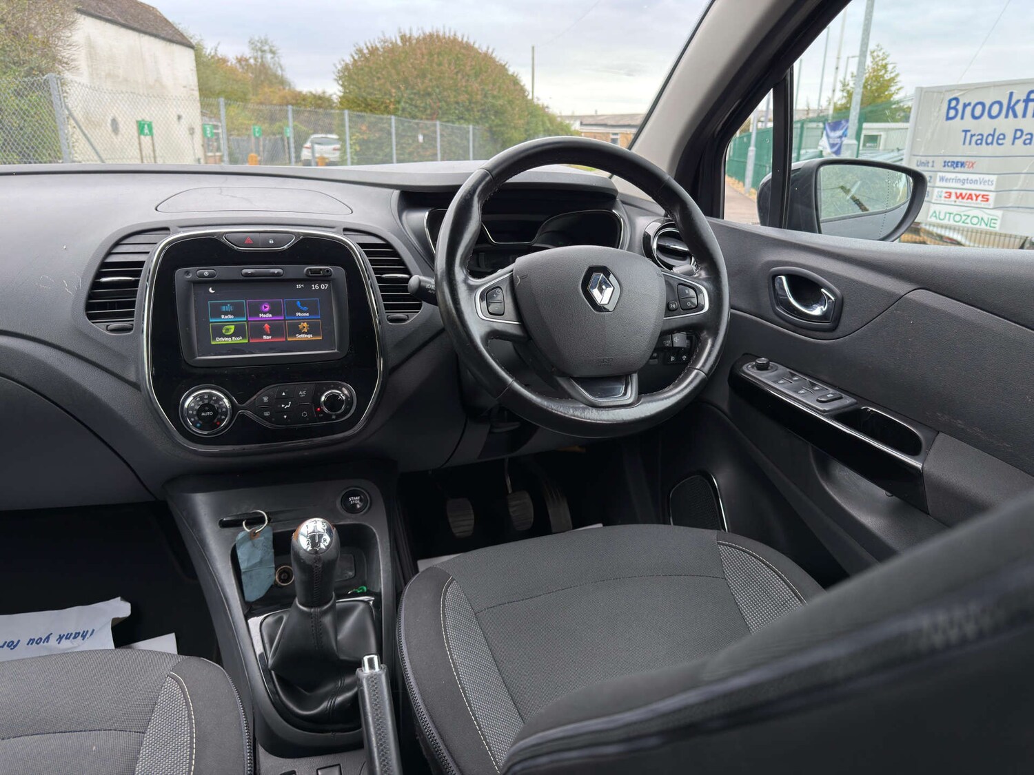 Used Renault Captur 2017 for sale - 77437727: Photo 32