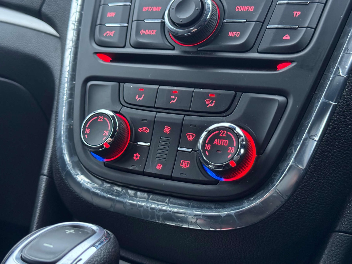 Used Vauxhall Mokka 2016 for sale - 77437545: Photo 34