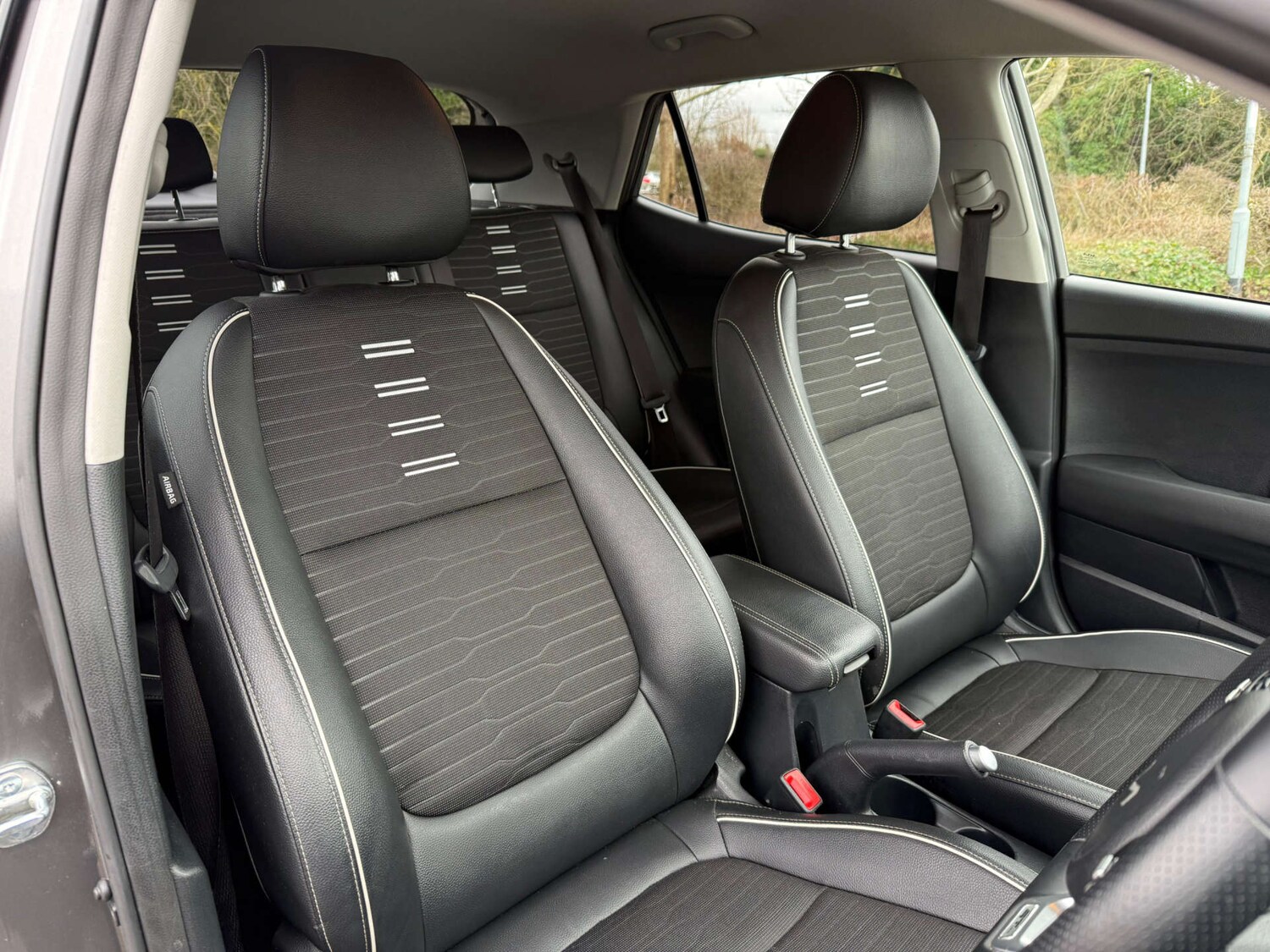 Used Kia Stonic 2024 for sale - 77542668: Photo 18