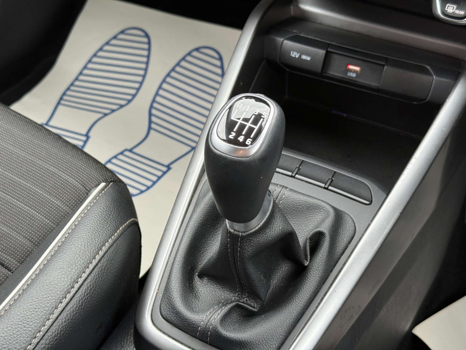 Used Kia Stonic 2024 for sale - 77542668: Photo 20